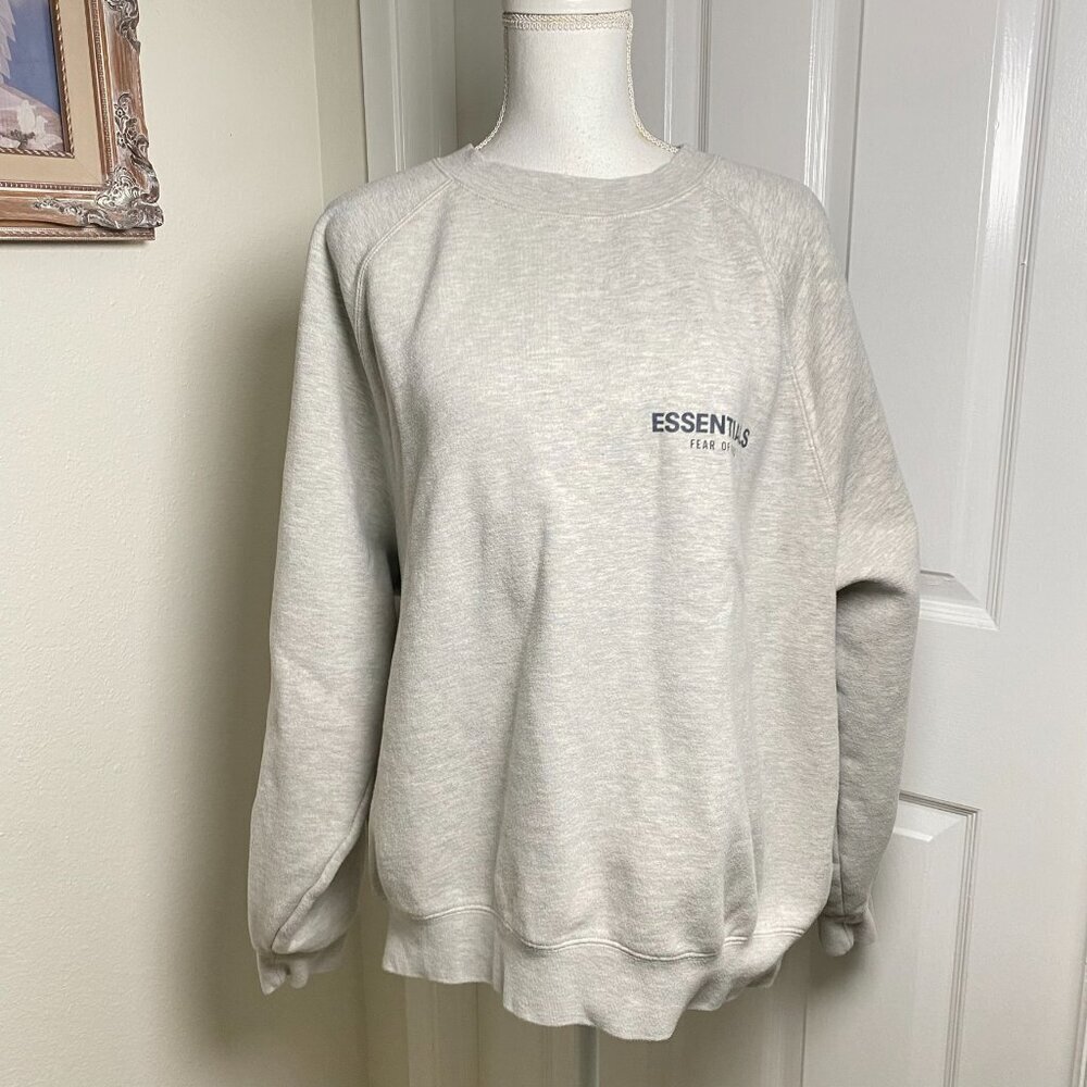 Essentials Fear Of God Heather Gray Sweatshirt Crew Neck Size Medium - Picture 2 of 9